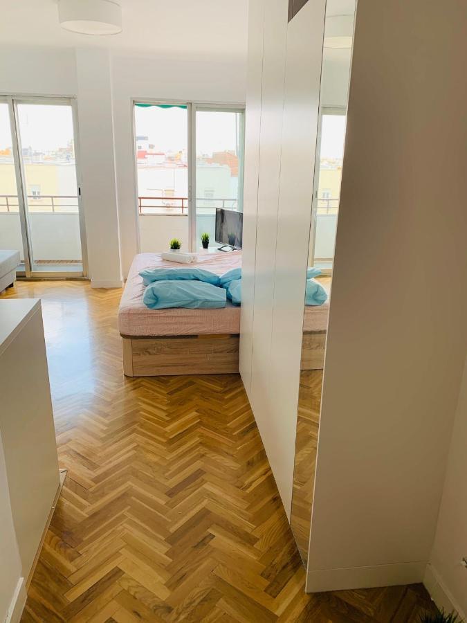 Апартаменты Pisos Con Piscina Barrio Exclusivo-Wizinkcenter Alquiler Temporada Мадрид Экстерьер фото