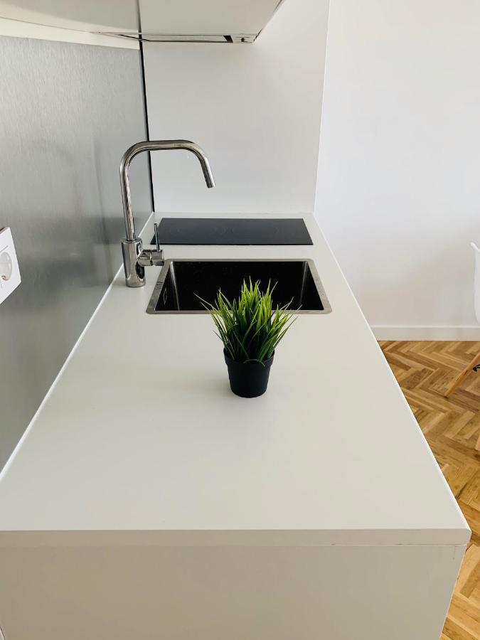 Апартаменты Pisos Con Piscina Barrio Exclusivo-Wizinkcenter Alquiler Temporada Мадрид Экстерьер фото