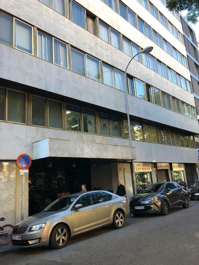 Апартаменты Pisos Con Piscina Barrio Exclusivo-Wizinkcenter Alquiler Temporada Мадрид Экстерьер фото