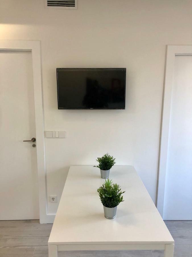 Апартаменты Pisos Con Piscina Barrio Exclusivo-Wizinkcenter Alquiler Temporada Мадрид Экстерьер фото